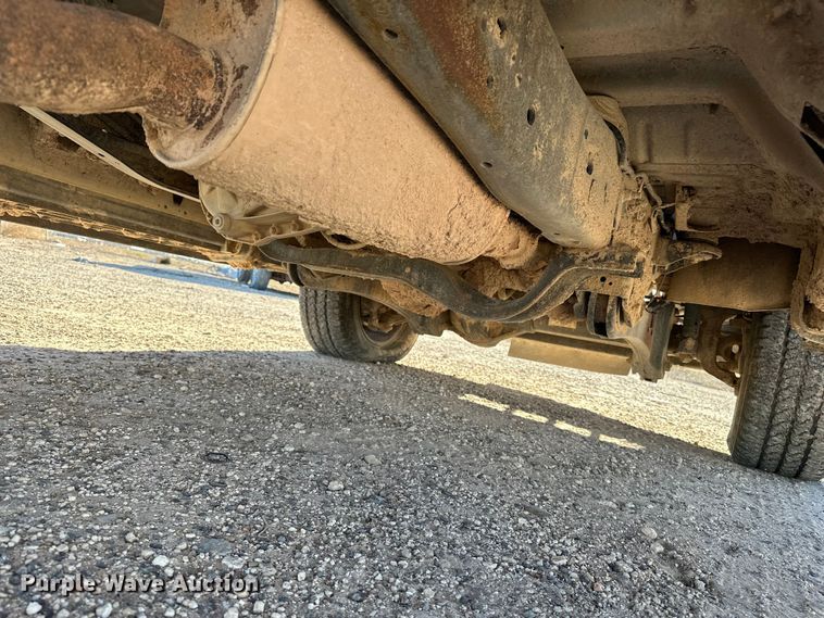 image for item EP0917 2014 Ford F250 flatbed pickup truck