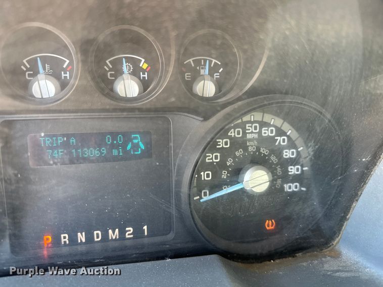 image for item EP0917 2014 Ford F250 flatbed pickup truck