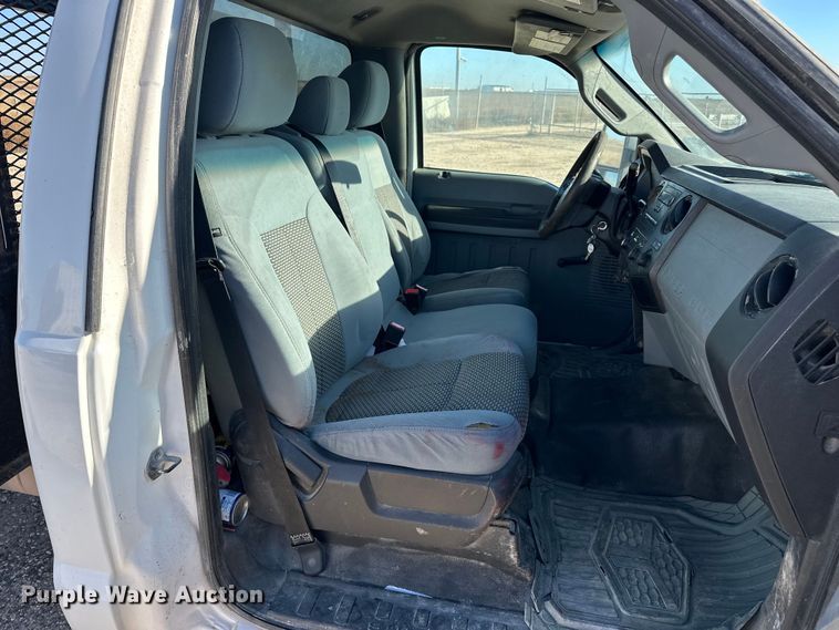 image for item EP0917 2014 Ford F250 flatbed pickup truck