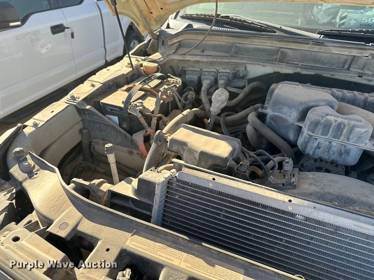 image for item EP0917 2014 Ford F250 flatbed pickup truck