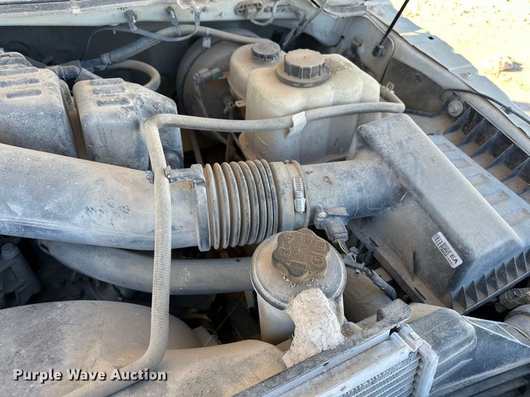 image for item EP0917 2014 Ford F250 flatbed pickup truck