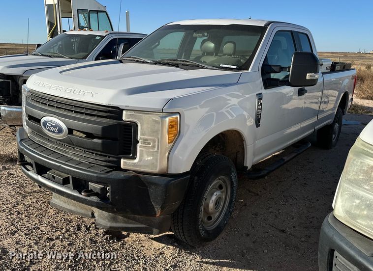 image for item EP0918 2017 Ford F250 SuperCab pickup truck