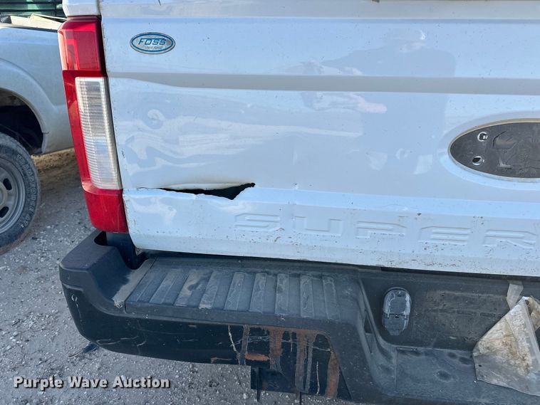 image for item EP0918 2017 Ford F250 SuperCab pickup truck