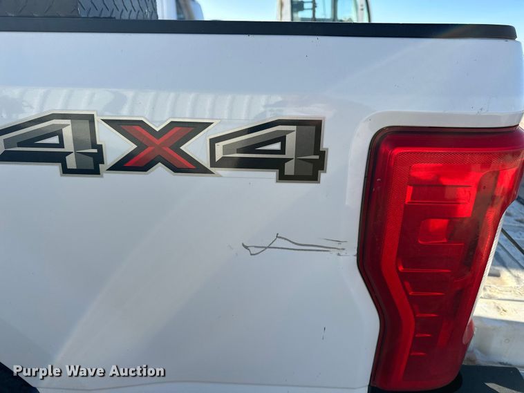 image for item EP0918 2017 Ford F250 SuperCab pickup truck