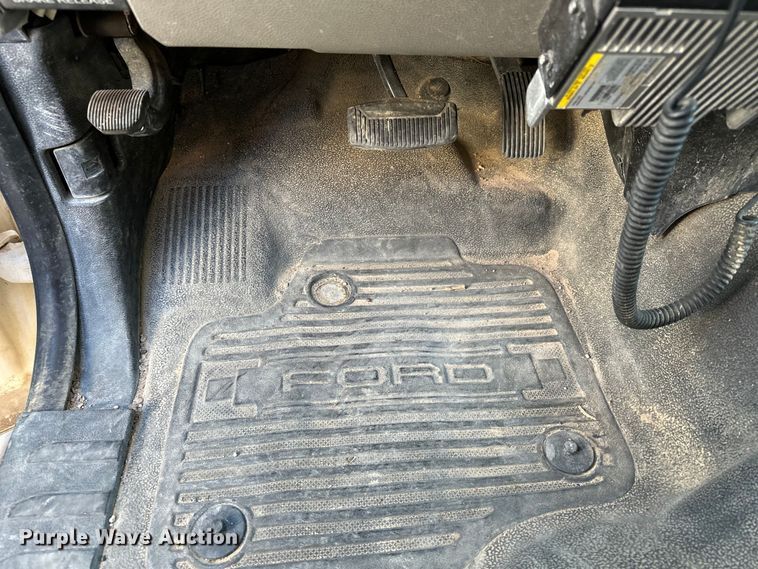 image for item EP0918 2017 Ford F250 SuperCab pickup truck