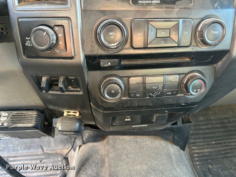 image for item EP0918 2017 Ford F250 SuperCab pickup truck