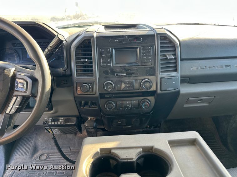 image for item EP0918 2017 Ford F250 SuperCab pickup truck