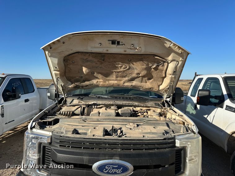 image for item EP0918 2017 Ford F250 SuperCab pickup truck