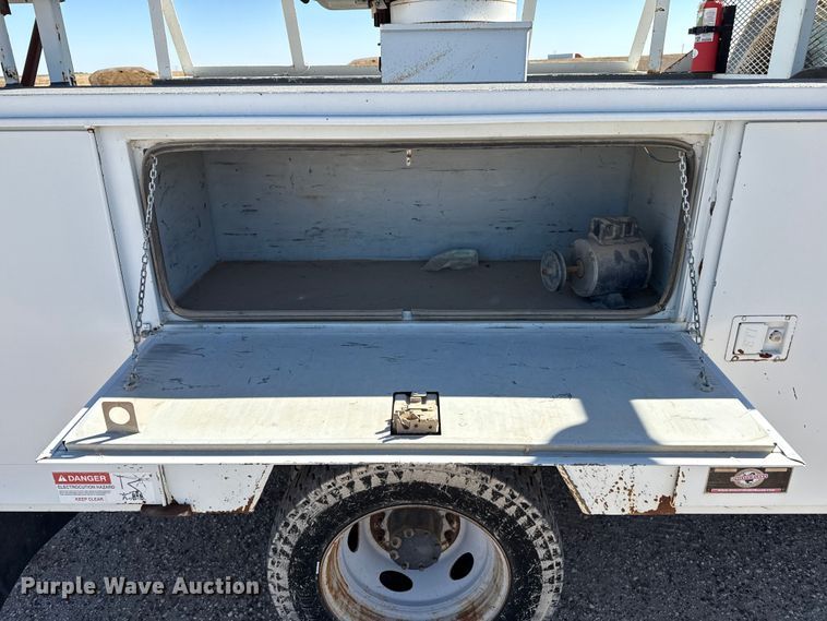 image for item EP0920 2008 Ford F550 bucket truck