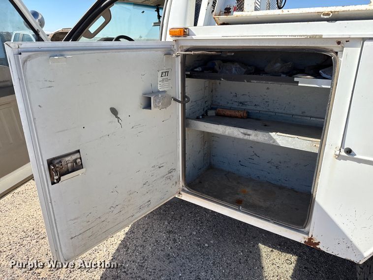 image for item EP0920 2008 Ford F550 bucket truck