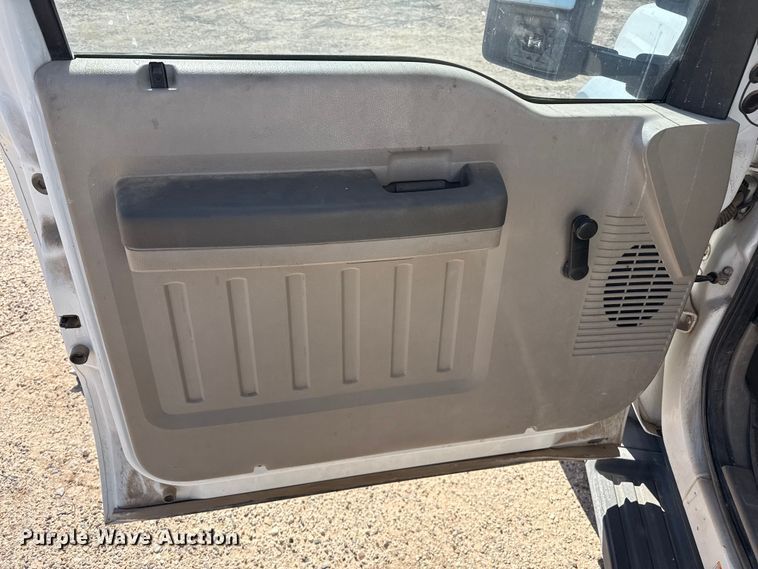 image for item EP0920 2008 Ford F550 bucket truck