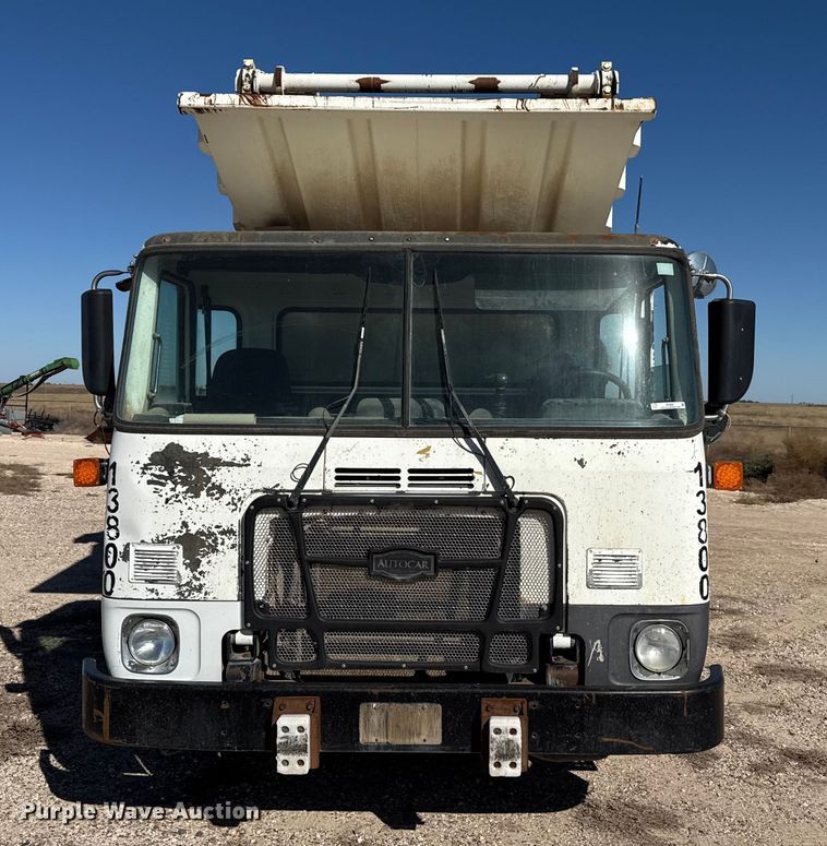 image for item EP0921 2013 Autocar Xpeditor refuse truck