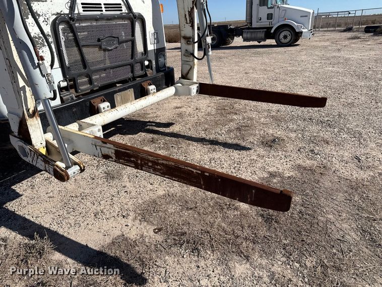 image for item EP0921 2013 Autocar Xpeditor refuse truck