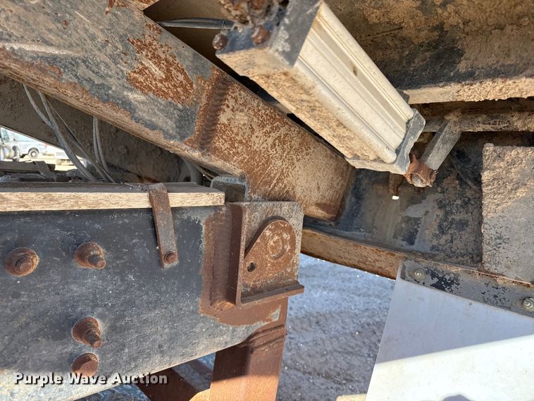 image for item EP0921 2013 Autocar Xpeditor refuse truck