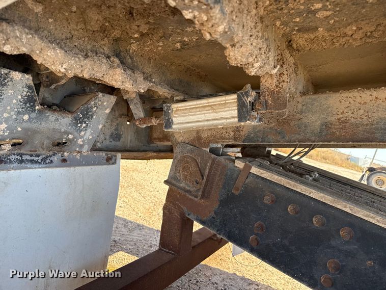 image for item EP0921 2013 Autocar Xpeditor refuse truck