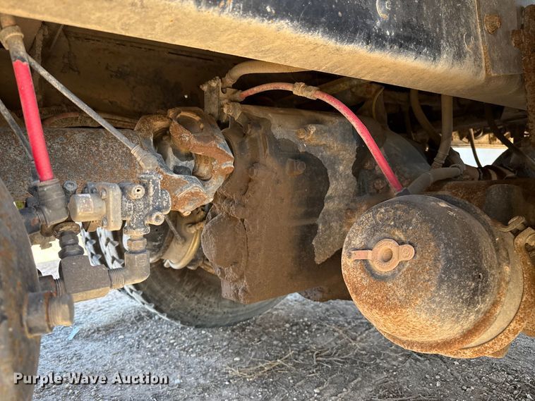 image for item EP0921 2013 Autocar Xpeditor refuse truck