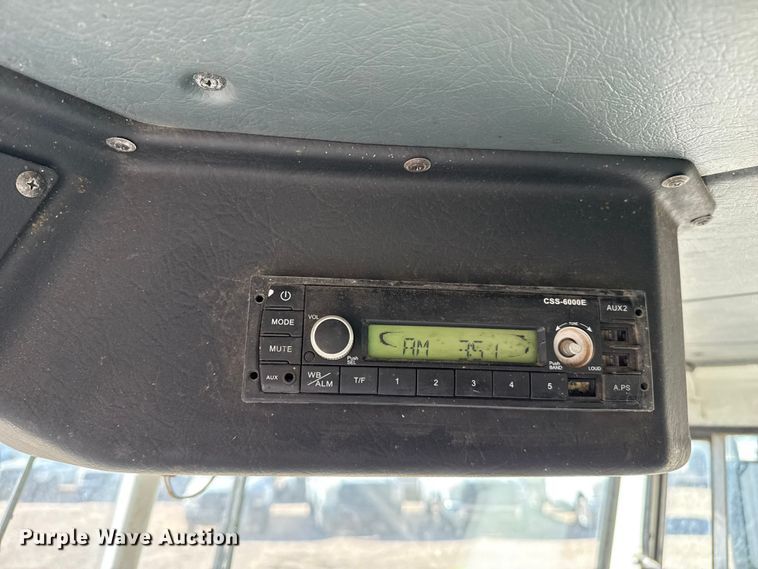 image for item EP0921 2013 Autocar Xpeditor refuse truck