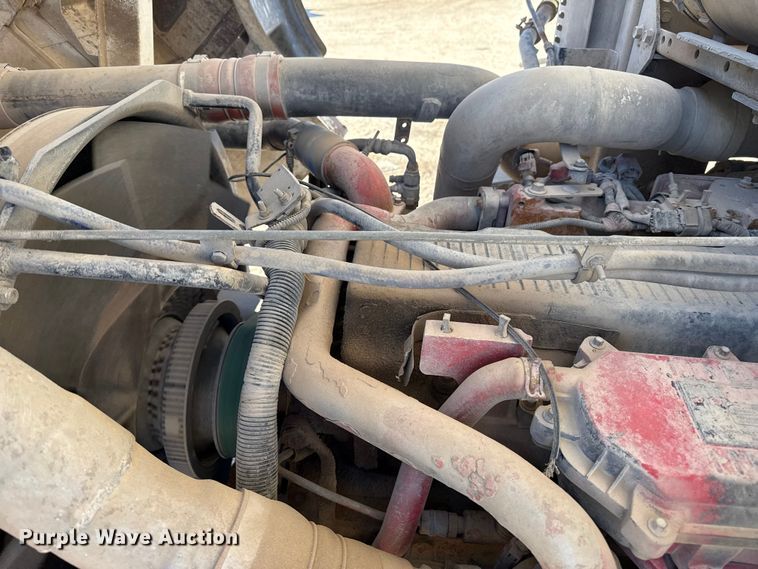 image for item EP0921 2013 Autocar Xpeditor refuse truck