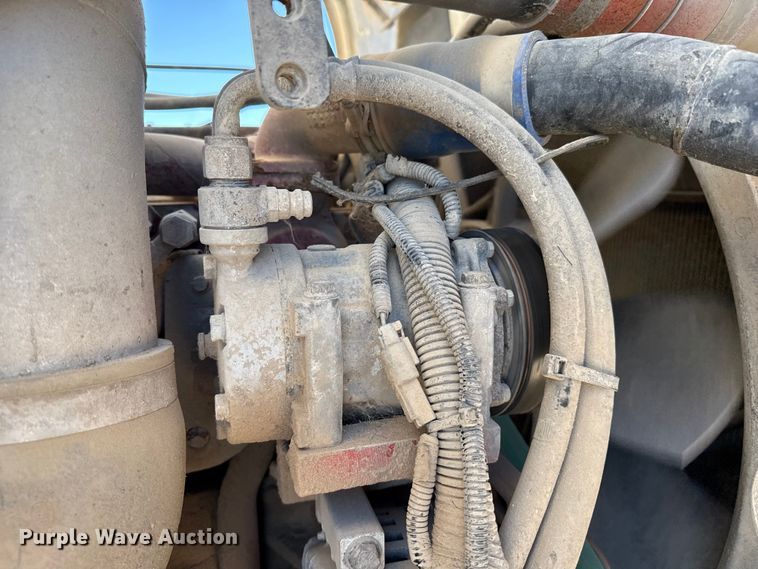 image for item EP0921 2013 Autocar Xpeditor refuse truck