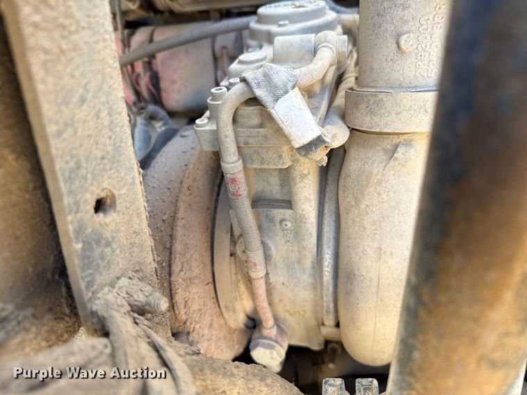 image for item EP0921 2013 Autocar Xpeditor refuse truck