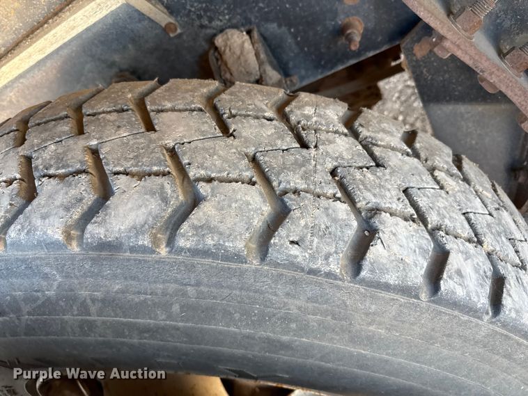 image for item EP0921 2013 Autocar Xpeditor refuse truck