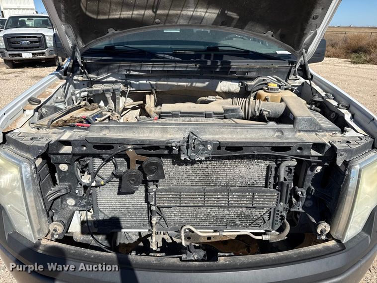 image for item EP0923 2014 Ford F150 SuperCab pickup truck