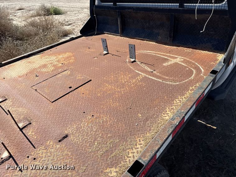 image for item EP0924 2011 Ford F350 flatbed pickup truck