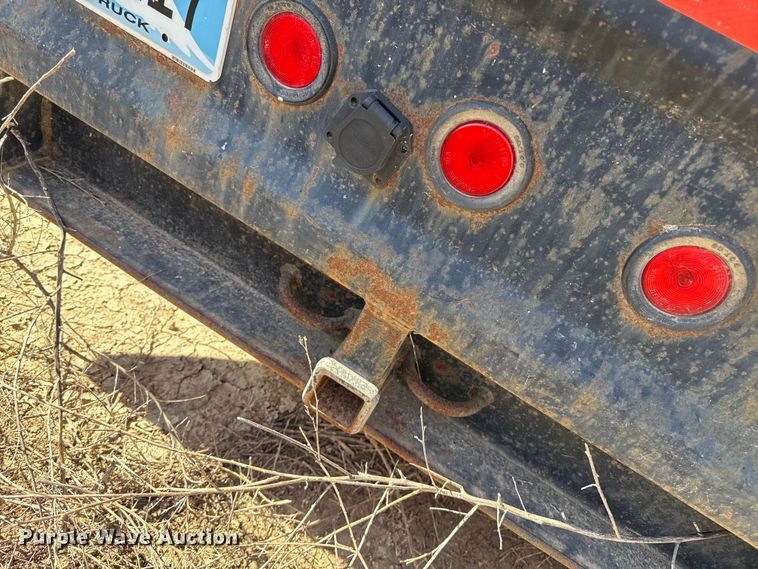 image for item EP0924 2011 Ford F350 flatbed pickup truck