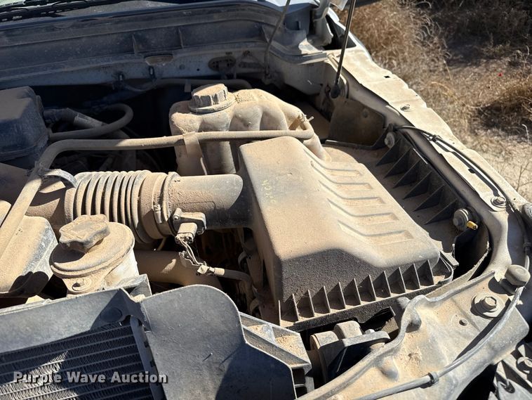 image for item EP0924 2011 Ford F350 flatbed pickup truck