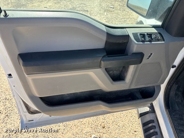 image for item EP0925 2017 Ford F150 SuperCrew pickup truck