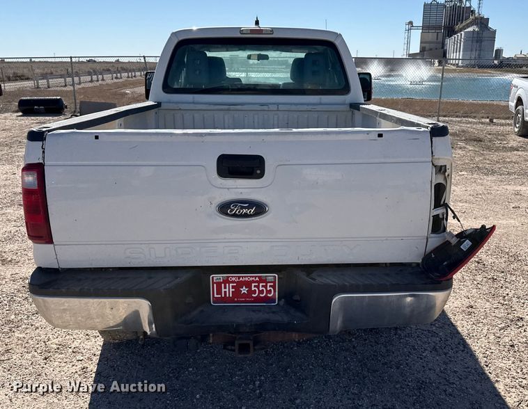 image for item EP0926 2015 Ford F250 SuperCab pickup truck