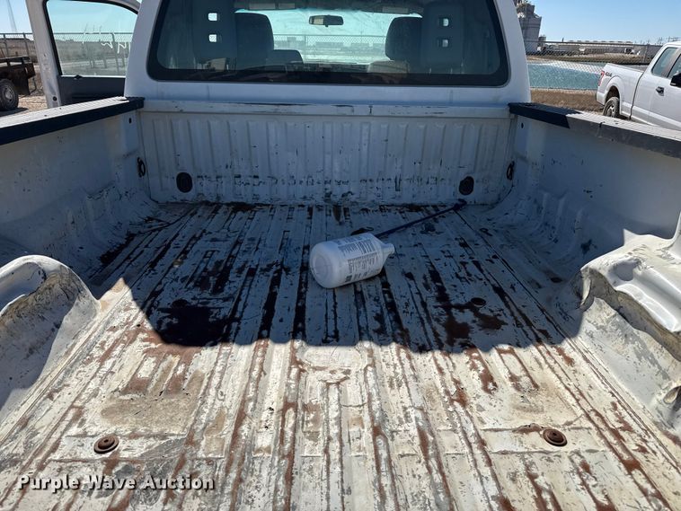 image for item EP0926 2015 Ford F250 SuperCab pickup truck