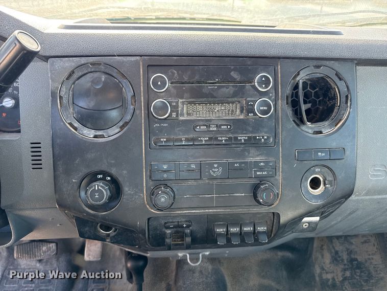 image for item EP0926 2015 Ford F250 SuperCab pickup truck