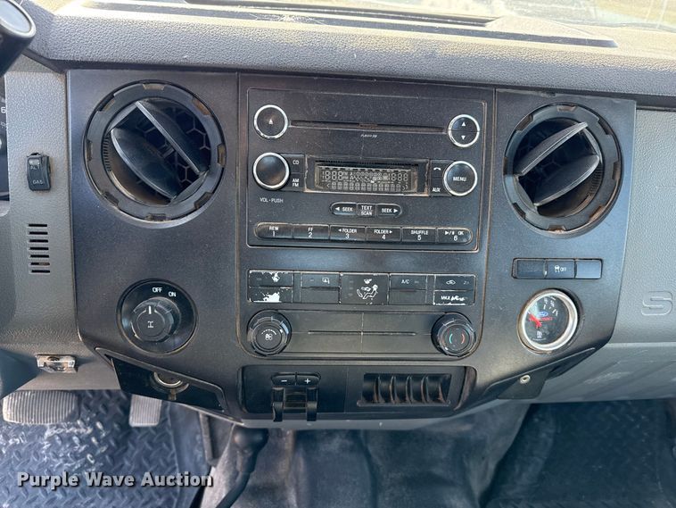 image for item EP0927 2013 Ford F250 Crew Cab pickup truck