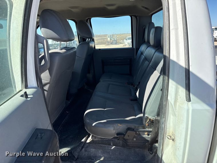 image for item EP0927 2013 Ford F250 Crew Cab pickup truck