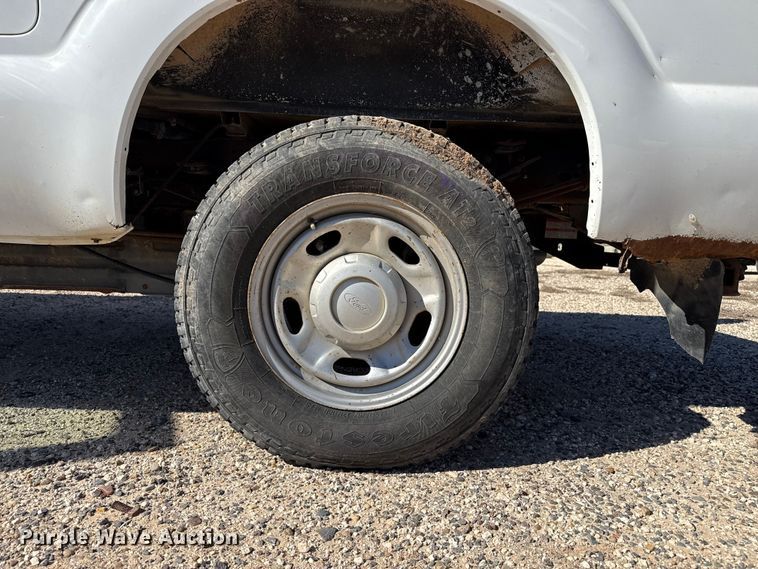 image for item EP0927 2013 Ford F250 Crew Cab pickup truck