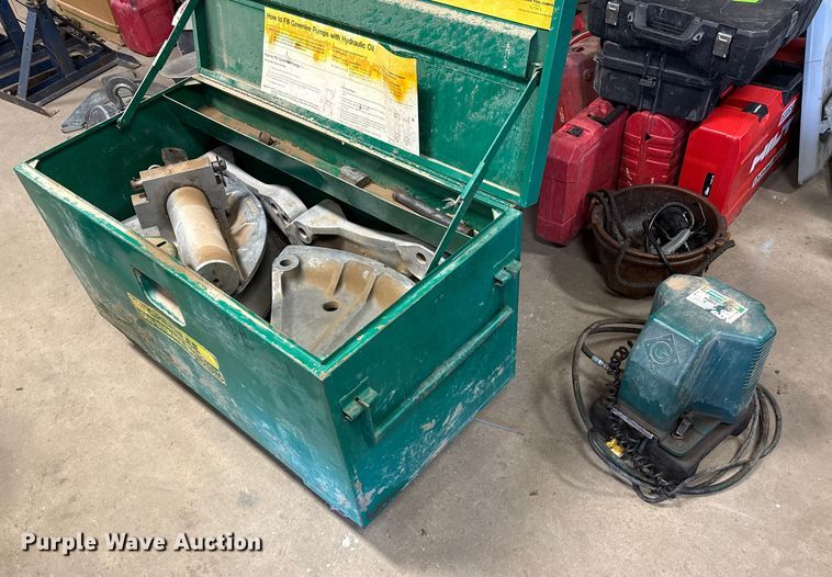 image for item EP0974 Greenlee 881 pipe bender