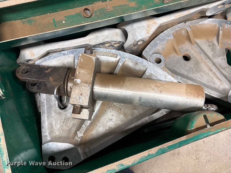 image for item EP0974 Greenlee 881 pipe bender