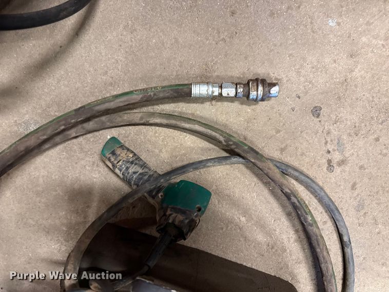 image for item EP0974 Greenlee 881 pipe bender