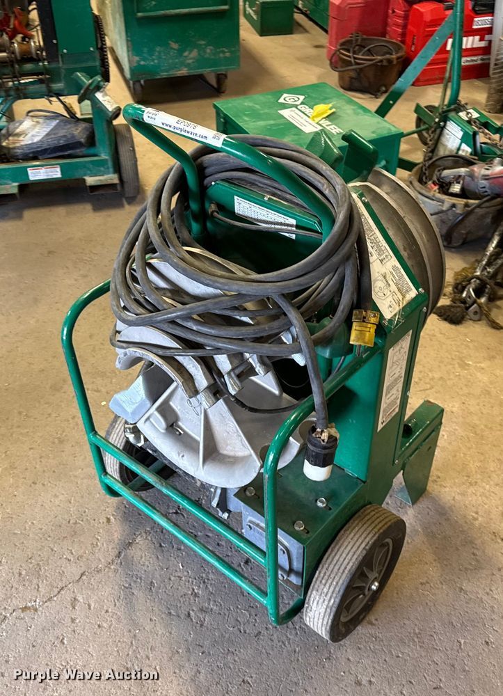 image for item EP0976 Greenlee 555 pipe bender