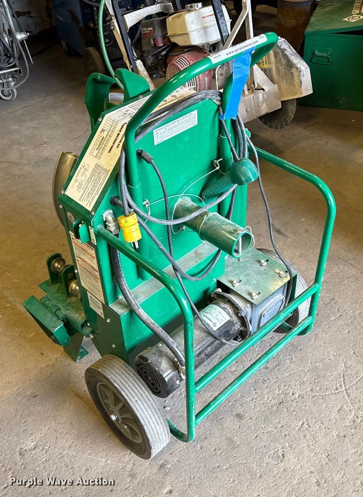 image for item EP0980 Greenlee 555 pipe bender