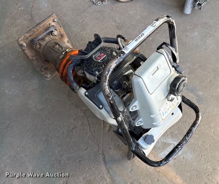 image for item EP2530 Multiquip MTX-70 plate compactor