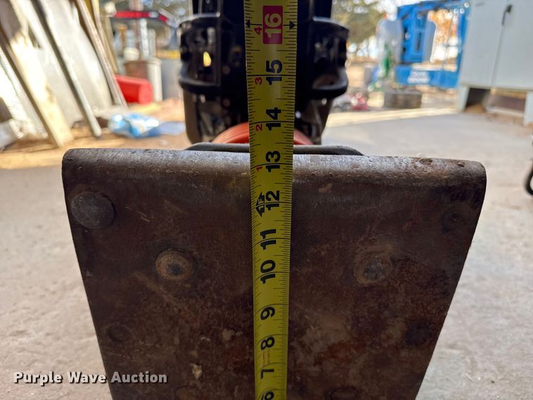 image for item EP2530 Multiquip MTX-70 plate compactor