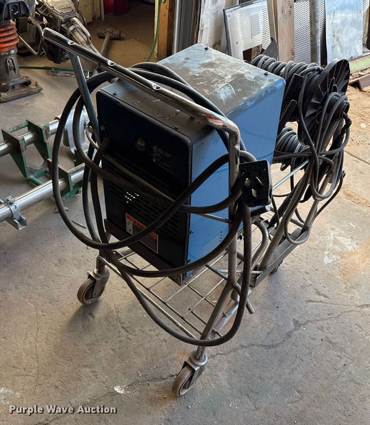 image for item EP2533 Miller Thunderbolt XL welder