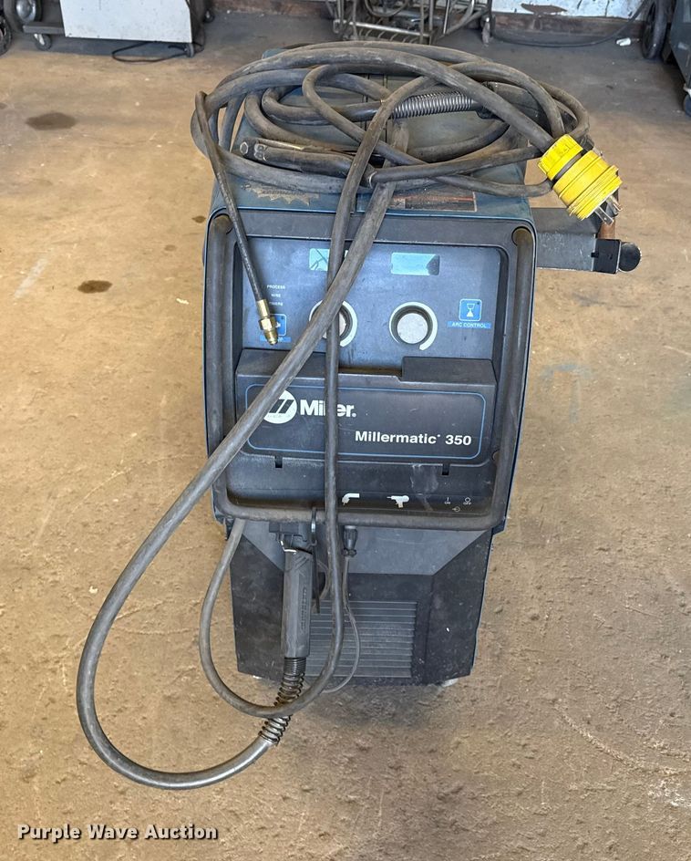 image for item EP2534 Miller Millermatic 350 welder