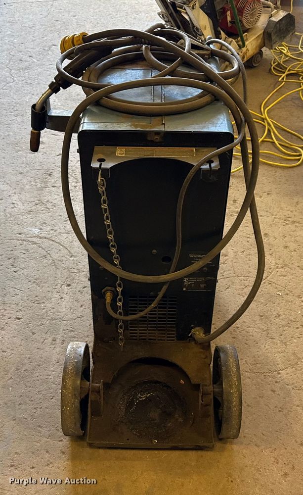 image for item EP2534 Miller Millermatic 350 welder