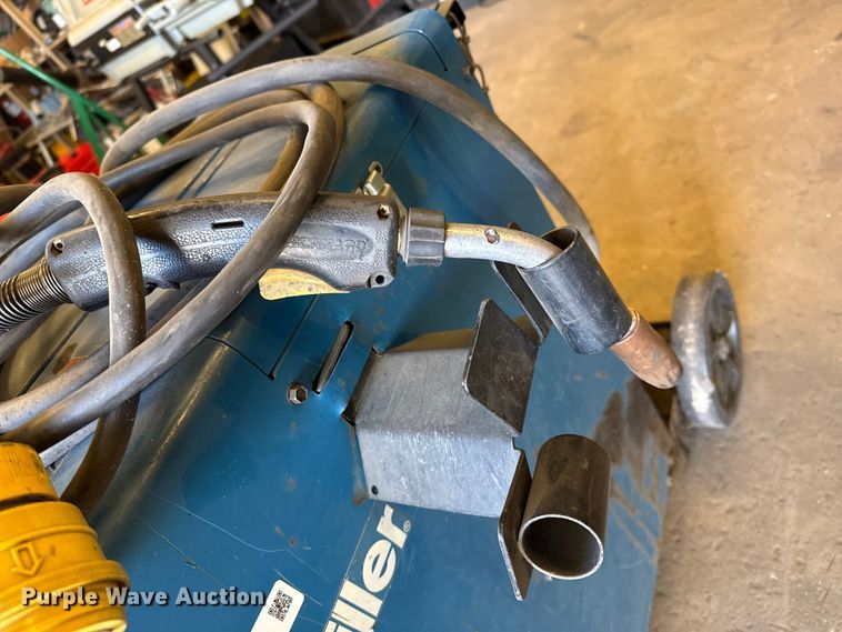 image for item EP2534 Miller Millermatic 350 welder