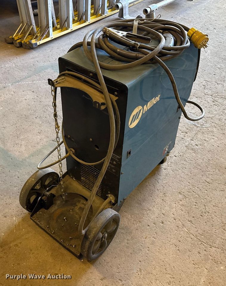 image for item EP2535 Miller Millermatic 350 welder