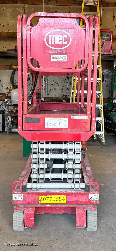 image for item EP2537 2018 MEC Micro19 scissor lift