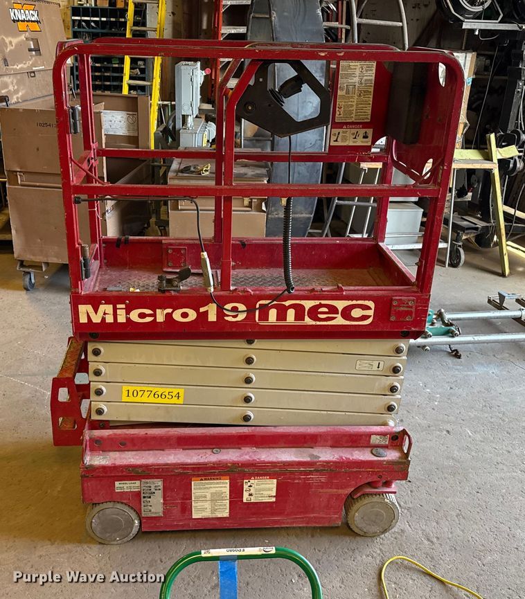 image for item EP2537 2018 MEC Micro19 scissor lift